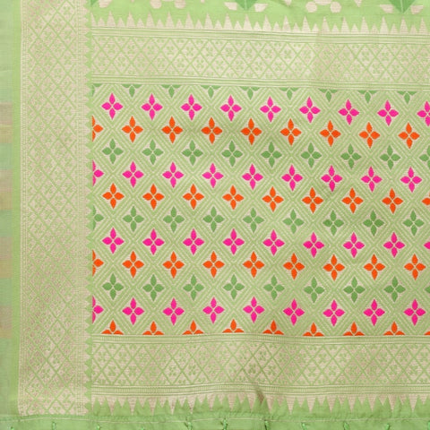 Generic Women's Silk Pure Zari weaving Duppatta (Light Green, Length: 2-2.3 Mtrs)