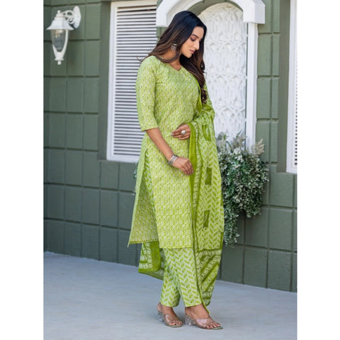 Generic Women's Cotton Blend Printed Kurti With Pant Dupatta Set (Parrot)